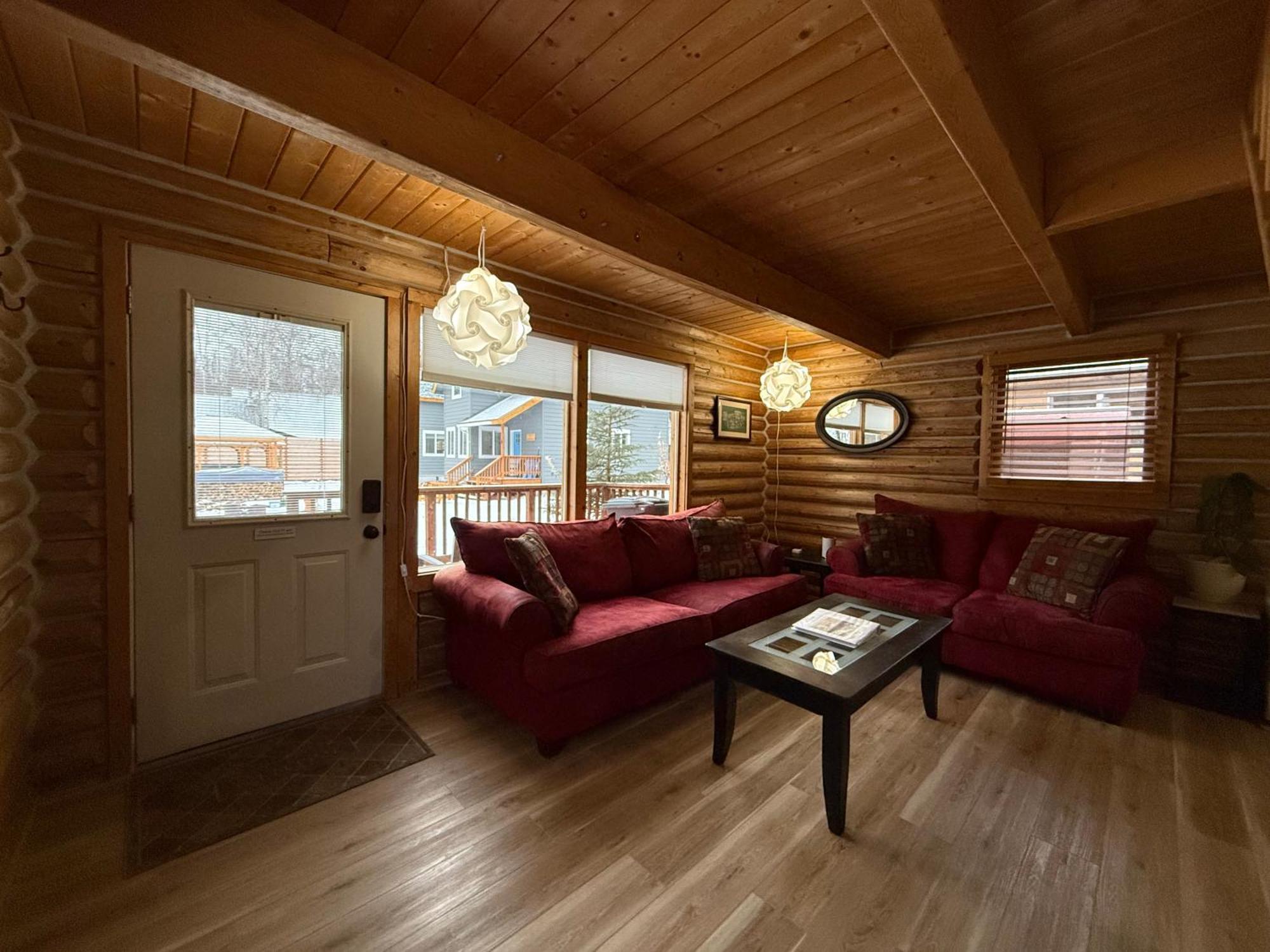 Talkeetna Log Cabin With Hot Tub Unit 2 Екстериор снимка